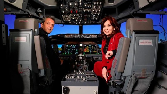 Cristina Kirchner volvió a mostrarse con Sergio Massa: "Alguien debería inventar un simulador de presidentes"
