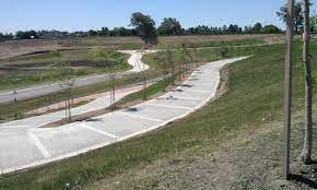 Detienen a un policía bonaerense acusado de golpear y tirar de un auto a su novia en Gorina