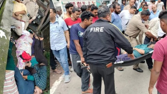 Manifestaban por guardia que murió electrocutado en India y fallecieron por una descarga eléctrica