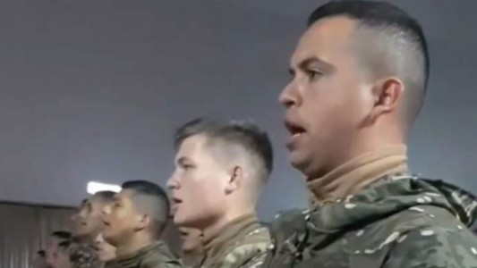 "Perdí el conocimiento 21 días": soldado quedó parapléjico tras un ritual de "bienvenida" en el Ejército