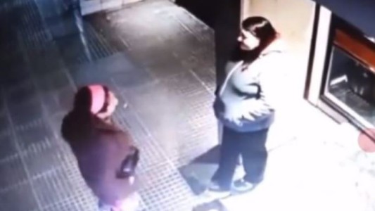 Echaron al diplomático panameño cuya esposa agredió a la encargada de un edificio en Recoleta