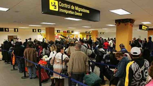 Declaran inconstitucional el DNU de Macri sobre la ley de Migraciones