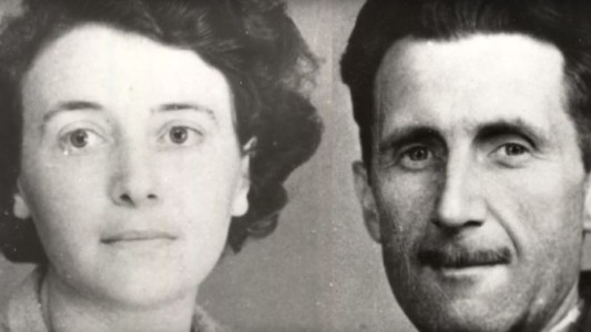 Una biografía rescata a la decisiva esposa de George Orwell y lo tilda de "depredador sexual"