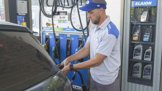 YPF se sumó a la suba de combustibles por adelantado