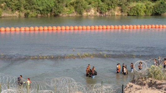 EE.UU.: hallaron otro cuerpo en la zona de las boyas anti inmigrantes