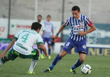 Godoy Cruz sólo empató con Sarmiento y comparte la punta con Central
