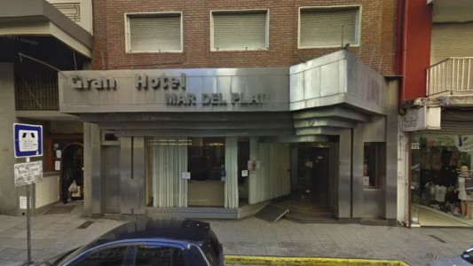 Una estudiante de 17 años cayó desde un octavo piso y murió en su viaje de egresados