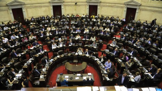 Diputados avanza en la reforma de la Ley de Estatización de Aerolíneas Argentinas