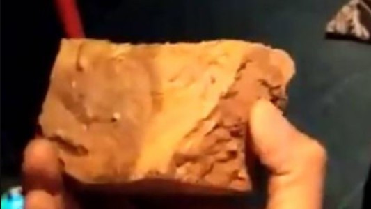 Atacaron a un adolescente de 13 años y le pegaron un ladrillazo en la cabeza: está grave