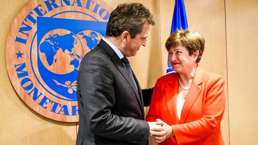 El Directorio del FMI aprobó el desembolso de 7.500 millones de dólares para Argentina