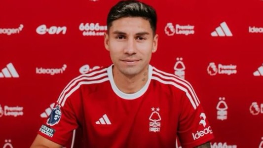 Con un guiño a River, Gonzalo Montiel fue presentado en el Nottingham Forest