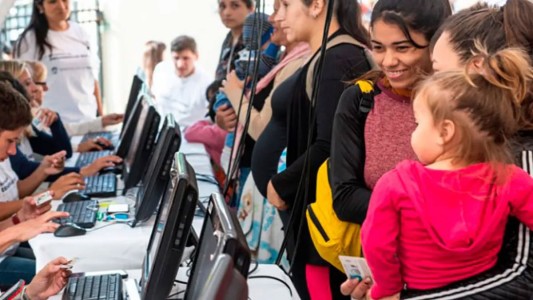 Cuáles son los nuevos montos de la AUH desde septiembre