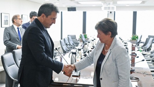 El FMI le reclamó al Gobierno otra suba de tarifas y contener el gasto en salarios públicos y jubilaciones