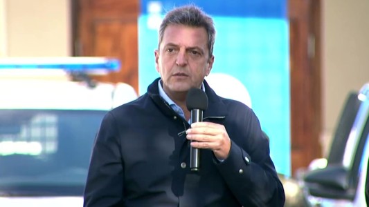 Massa anuncia medidas a distintos sectores para compensar la devaluación