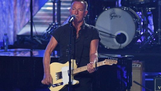 Bruce Springsteen pospone conciertos por problemas de salud