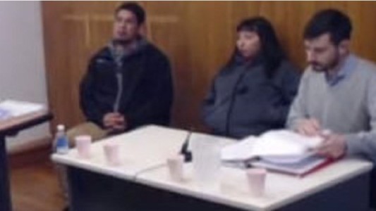 Dos ladrones con amplio prontuario ofrecieron fideos y lavandina a una víctima para no llegar a juicio