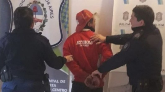 Un "trapito" intentó matar a un malabarista durante una discusión en La Plata