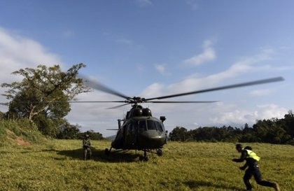 Atacaron un helicóptero con autoridades que investigan presunto abuso de soldados en Colombia