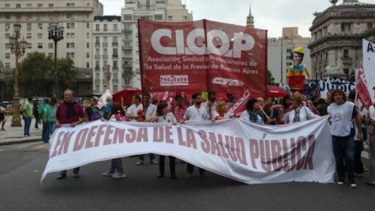 Organizaciones se reúnen hoy en el Congreso para alertar sobre propuestas privatizadoras de la salud