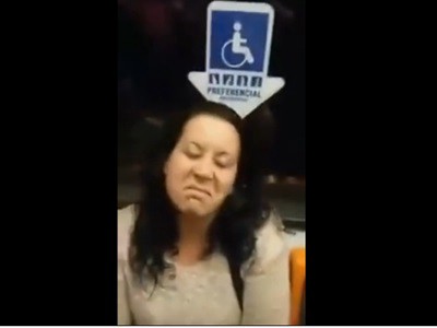 #EsViral No ceden el asiento a una embarazada y las escrachan en las redes