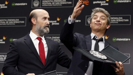 Ricardo Darín recibió el premio al mejor actor en San Sebastián