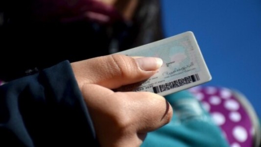 Una mujer suprimirá su apellido paterno por la violencia sufrida en su infancia