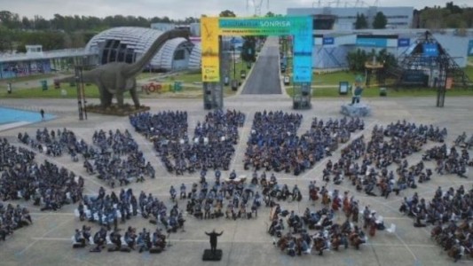 Video: "La orquesta más grande de la historia de la Argentina" tocó en Tecnópolis