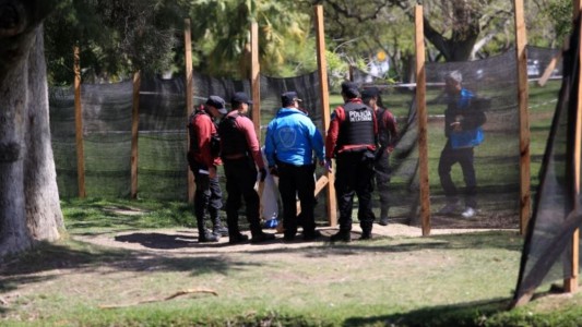 Qué dicen los primeros informes de la autopsia del hombre que apareció flotando en Palermo