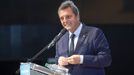 Massa pidió al BCRA derogar la medida contra las billeteras virtuales y acordó bajar las comisiones con Mercado Pago