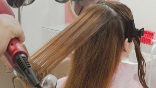 Morón: cinco centros de estética promocionados por famosos fueron allanados por vender sustancias peligrosas