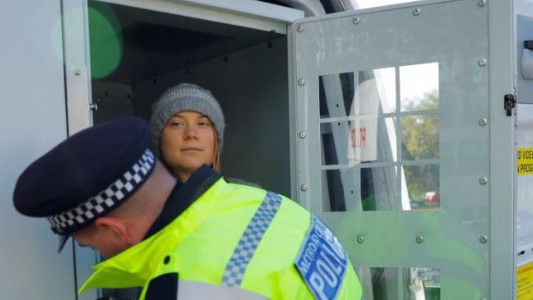 La activista climática Greta Thunberg fue detenida en Londres