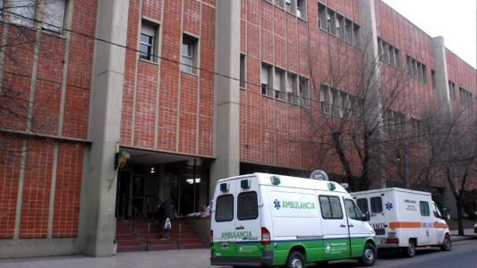 Tragedia en Mar del Plata: un portón se desprendió y aplastó a un bebé de 6 meses