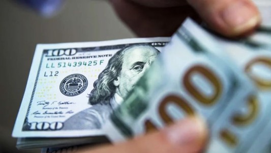 Incertidumbre y parálisis en el mercado paralelo del dólar: "Nadie te da un precio"