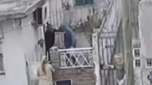 Intentó prender fuego a la exesposa y a su hija: quedó detenido