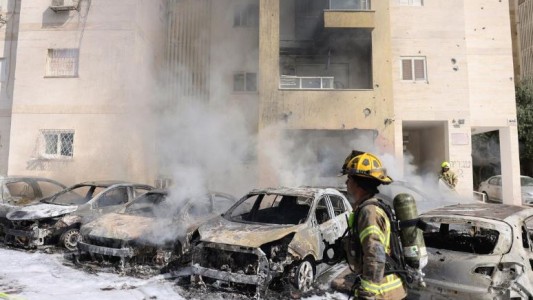 Bombardeos de Israel sobre Siria dejan fuera de servicio aeropuertos de Damasco y Alepo