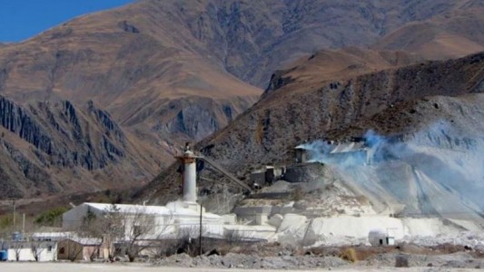 Un operario de 23 años cayó en un pozo de cal y murió