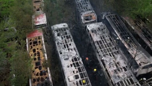 Avellaneda: un depósito de colectivos se incendió por segunda vez en menos de dos meses