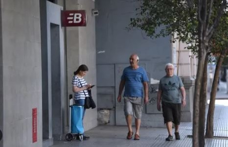 Día del trabajador bancario: Este lunes no habrá atención al público
