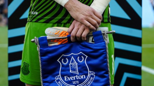 Duran sanción en la Premier League: le descontaron 10 puntos al Everton y quedó en zona de descenso