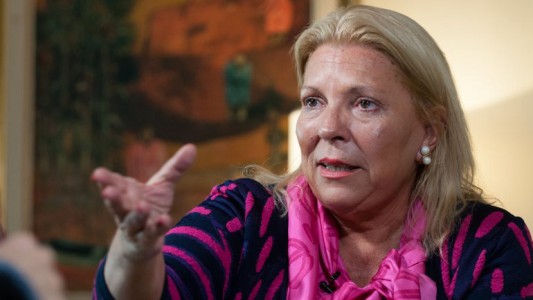 La respuesta de Elisa Carrió al mozo que la escrachó porque le dio poca propina