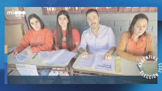 Luis Petri es fiscal en su mesa de votación: "Día histórico"