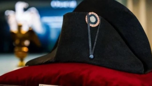 Subastaron el bicornio de Napoleón por más de 1,9 millones de euros