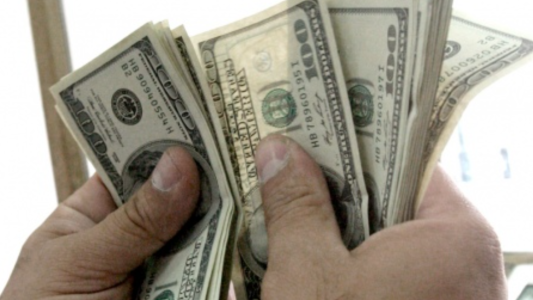 Fuerte suba del dólar en todas sus versiones en la primera rueda con Milei como presidente electo