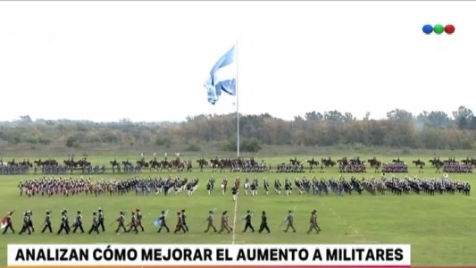 Paritaria militar: evalúan una mejora del 15% en tres tramos