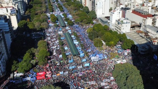 Marcha piquetera contra Tolosa Paz a horas de dejar su cargo