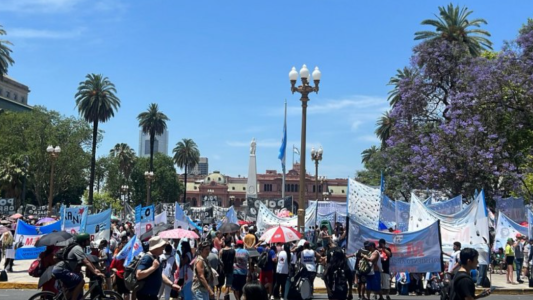 “No van a pasar”: piquete y advertencia a días del cambio de Gobierno