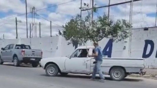 Puerto Madryn: rompió la camioneta de su amigo porque no le regaló huevos de gallina