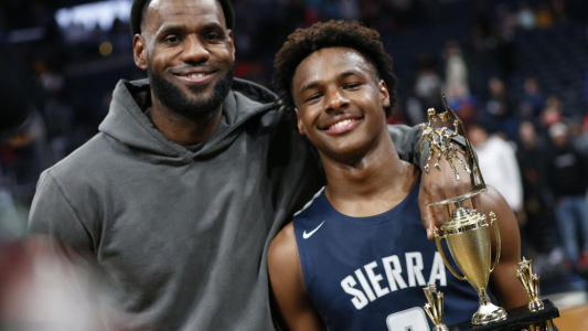 El hijo de LeBron James tiene luz verde para volver al básquet tras el paro cardíaco
