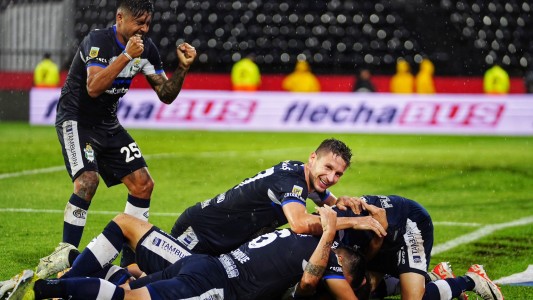 Gimnasia le ganó a Colón por 1 a 0 y se salvó del descenso