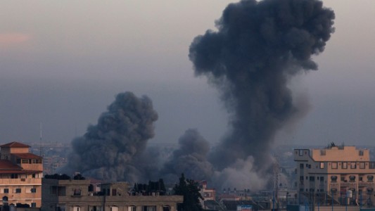 Fin de la tregua: Israel bombardea Gaza pese a la creciente presión para proteger a civiles